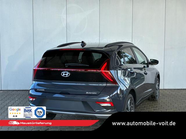 Hyundai BAYON Premium 1.2 MPI / Navi Sitz + Lenkradheizung R&uuml;ckfahrkamera Tempomat Klimaautomatik Alu 16" 