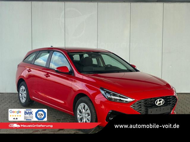 Hyundai i30 Kombi Comfort 1.5 GDI 95PS 6MT Navi / PDC V&H. m. Kamera LED Nebel 