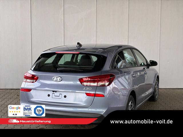 Hyundai i30 Kombi Comfort 1.5 T-GDI mHEV 140 PS 6MT / Navi LED PDC V&H.m.Kamera ALU16 