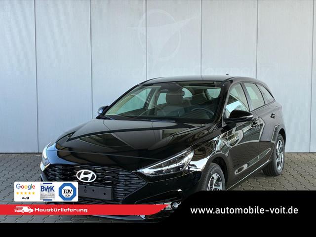 Hyundai i30 Kombi - Comfort 1.5 GDI 95PS 6MT Navi / PDC V&H. m. Kamera LED Nebel 15'' LM