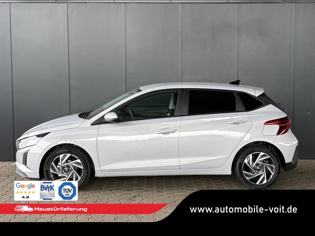 Hyundai i20 Pure 1.2 MPI / Navi PDC Hinten + Kamera Abgedunkelte Scheiben Tempomat Alu 16" 