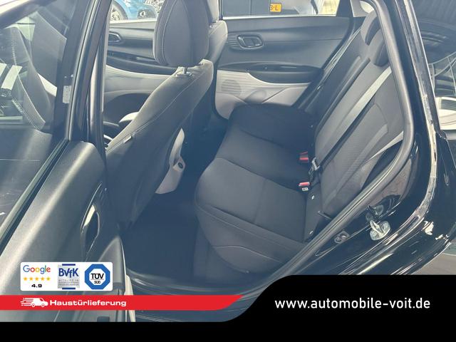 Hyundai i20 Pure 1.2 MPI / Navi PDC Hinten + Kamera Abgedunkelte Scheiben Tempomat Alu 16" 