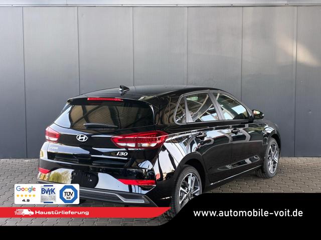 Hyundai i30 Comfort Plus 1.0 T-GDI Navi / PDC V+H mit Kamera Shz Vorne LED Alu 17'' 