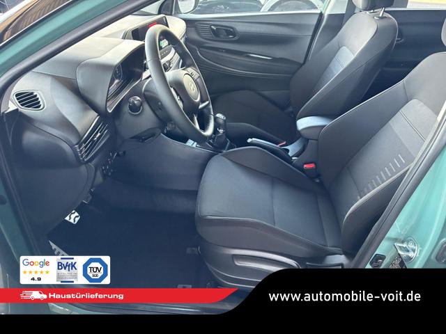 Hyundai BAYON Comfort Plus 1.2 MPI / Navi PDC m. Kamera Klimaautom./ LED Sitz & Lenkr.Heiz/ Alu16 