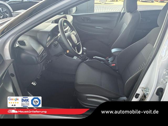 Hyundai BAYON Comfort Plus 1.2 MPI / Navi PDC m. Kamera Klimaautom./ LED Sitz & Lenkr.Heiz/ Alu16 