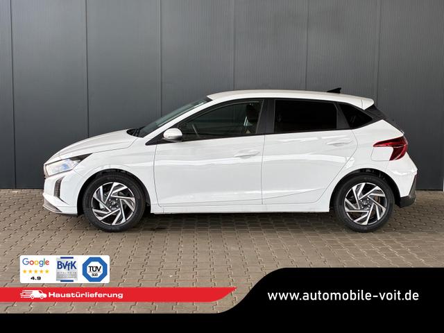 Hyundai i20 Pure 1.2 MPI / Navi PDC Hinten + Kamera Abgedunkelte Scheiben Tempomat Alu 16" 