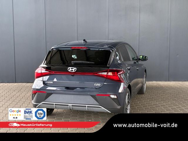 Hyundai i20 Pure 1.2 MPI / Navi PDC Hinten + Kamera Abgedunkelte Scheiben Tempomat Alu 16" 