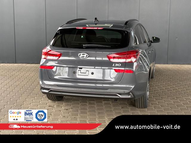 Hyundai i30 Kombi Comfort Plus 1.0 TGDI DCT / Navi Sitz + Lenkradheizung PDC V&H Kamera LED Alu 17" 