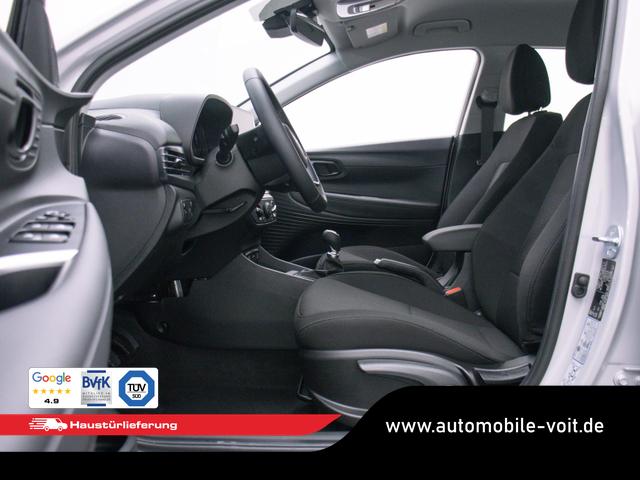 Hyundai i20 1.2 MPI 5MT Comfort / Navi PDC Hinten + Kamera Tempomat Alu 16'' 