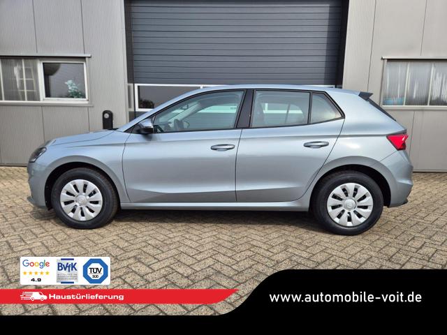 Skoda Fabia 1.0 TSI 95PS Selection 5-t&uuml;rig R&uuml;ckf.Kamera Parksensoren Sitzheizung Multifunktionslenkrad Klima Skoda-Radio Bluetooth Touchscreen Tempomat Nebelsch. Apple CarPlay + Android Auto 