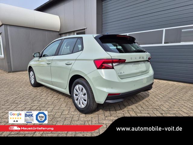Skoda Fabia 1.0 TSI 95PS Selection 5-t&uuml;rig R&uuml;ckf.Kamera Parksensoren Sitzheizung Multifunktionslenkrad Klima Skoda-Radio Bluetooth Touchscreen Tempomat Nebelsch. Apple CarPlay + Android Auto 