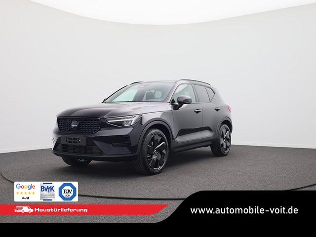 Volvo XC40 - 2.0 Black Edition Plus B4 Mild-Hybrid 197PS Automatik elektr. PanoDach R&uuml;ckf.Kamera PDC v+h ACC el.Heckklappe Harma/Kadon-Sound Klimaautomatik Sitzheizung Lenkradheizung Apple CarPlay Android Auto 20-LM