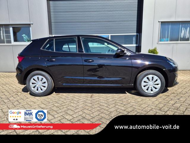 Skoda Fabia 1.0 TSI 95PS Selection 5-t&uuml;rig R&uuml;ckf.Kamera Parksensoren Sitzheizung Multifunktionslenkrad Klima Skoda-Radio Bluetooth Touchscreen Tempomat Nebelsch. Apple CarPlay + Android Auto 