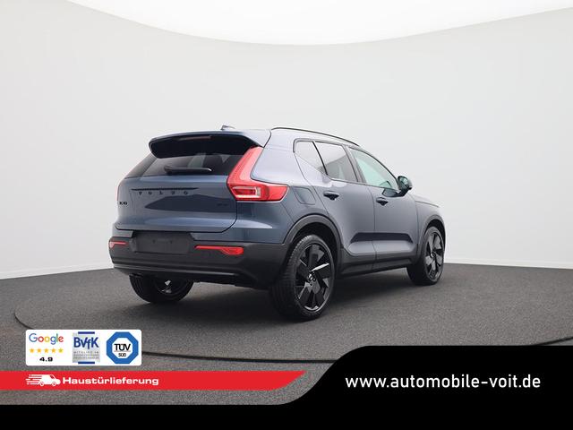 Volvo XC40 2.0 Black Edition Plus B4 Mild-Hybrid 197PS Automatik elektr. PanoDach R&uuml;ckf.Kamera PDC v+h ACC el.Heckklappe Harman/Kardon-Sound Klimaautomatik Sitzheizung Lenkradheizung Apple CarPlay Android Auto 20-LM 