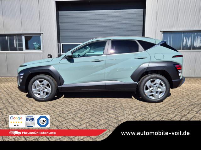 Hyundai KONA Trend 1.6 T-GDI 150PS Automatik MY2026 Voll-LED-Projektionsscheinw. mit LED-Lichtband Sitzheizung v+h Lenkradheizung ACC Klimaautomatik Navi Touchscreen DAB+ Apple CarPlay + Android Auto PDC R&uuml;ckf.Kamera 2xKeyless 17-LM 