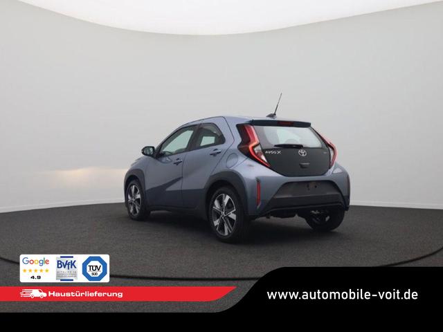 Toyota Aygo X - Pure 1.5 Hybrid 116PS Automatik Sitzheizung Klimaautomatik AbstandsTempomat Multifunktionslenkrad Radio Bluetooth Touchscreen Apple CarPlay + Android Auto