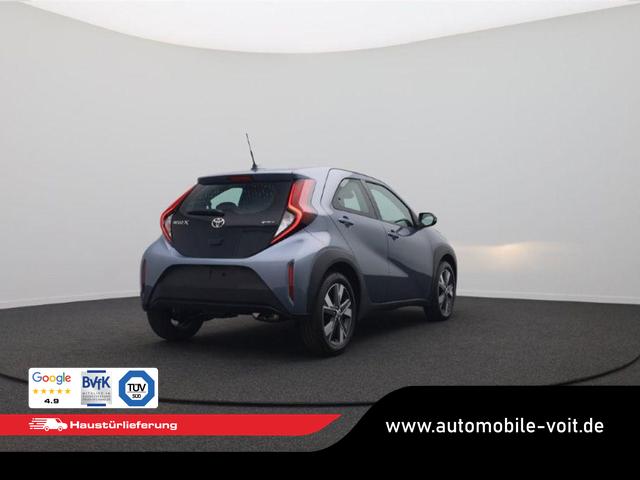 Toyota Aygo X - Pure 1.5 Hybrid 116PS Automatik Sitzheizung Klimaautomatik AbstandsTempomat Multifunktionslenkrad Radio Bluetooth Touchscreen Apple CarPlay + Android Auto