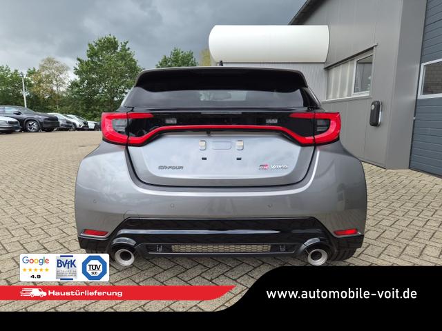 Toyota GR Yaris 1.6 Turbo 280PS Automatik 4x4 High Performance Klimaautomatik Lenkradheizung Sitzheizung JBL Premiumsound Navi Bluetooth DAB Apple CarPlay Android Auto2x Keyless ACC R&uuml;ckf.Kamera PDC v+h 18-LM 