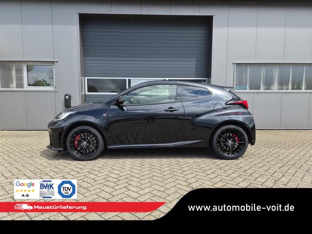 Toyota GR Yaris 1.6 Turbo 280PS Automatik 4x4 High Performance Klimaautomatik Lenkradheizung Sitzheizung JBL Premiumsound Navi Bluetooth DAB Apple CarPlay Android Auto2x Keyless ACC R&uuml;ckf.Kamera PDC v+h 18-LM 