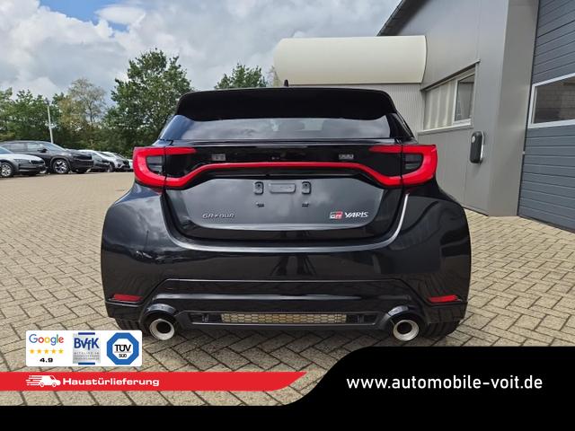 Toyota GR Yaris 1.6 Turbo 280PS Automatik 4x4 High Performance Klimaautomatik Lenkradheizung Sitzheizung JBL Premiumsound Navi Bluetooth DAB Apple CarPlay Android Auto2x Keyless ACC R&uuml;ckf.Kamera PDC v+h 18-LM 