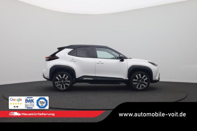 Toyota Yaris Cross 1.5-l 130PS HEV Automatik Style Matrix-LED 4xKamera elektr. Heckklappe Sitzheizung Lenkradheizung Klimaautomatik Navi Bluetooth wireless Apple CarPlay + Android Auto ACC PDC v+h 18"LM 