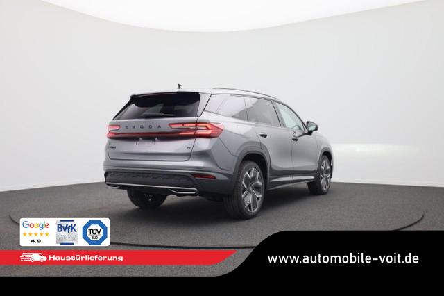 Skoda Kodiaq Sportline 1.5 TSI 204PS PHEV DSG Sitzheizung v+h Frontscheibe beheizb. 20"LM schwenkb. AHK elektr. PanoDach Alcantara PDC R&uuml;ckf.Kamera Klimaautomatik Lenkradheizung Navi Apple CarPlay Android Auto 2xKeyless vollelektr. Reichweite 116KM 