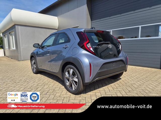 Toyota Aygo X Pure 1.5 Hybrid 116PS Automatik Sitzheizung Klimaautomatik R&uuml;ckf.Kamera AbstandsTempomat Nebelscheinw. Multifunktionslenkrad Bluetooth Touchscreen Apple CarPlay + Android Auto 2xKeyless 