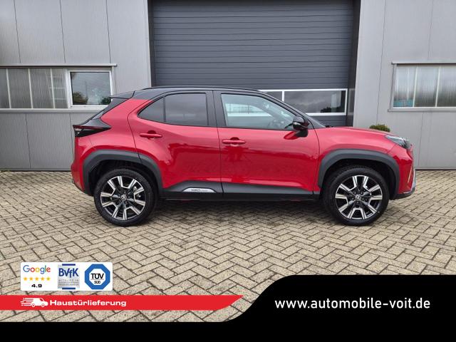 Toyota Yaris Cross 1.5-l 130PS HEV Automatik Style Matrix-LED 4xKamera elektr. Heckklappe Sitzheizung Lenkradheizung Klimaautomatik Navi Bluetooth wireless Apple CarPlay + Android Auto ACC PDC v+h 18"LM 