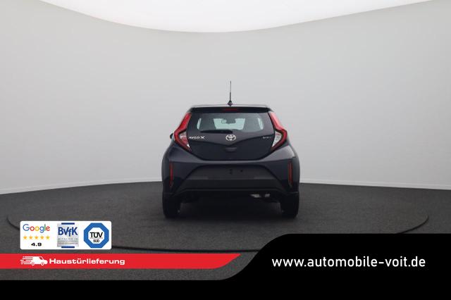 Toyota Aygo X Pure 1.5 Hybrid 116PS Automatik Sitzheizung Klimaautomatik R&uuml;ckf.Kamera AbstandsTempomat Nebelscheinw. Multifunktionslenkrad Bluetooth Touchscreen Apple CarPlay + Android Auto 2xKeyless 