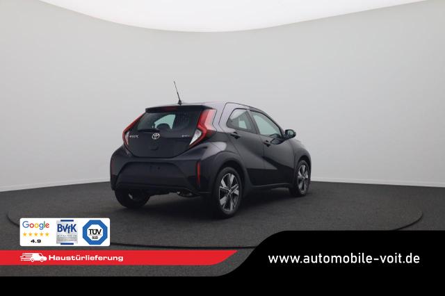 Toyota Aygo X Pure 1.5 Hybrid 116PS Automatik Sitzheizung Klimaautomatik R&uuml;ckf.Kamera AbstandsTempomat Nebelscheinw. Multifunktionslenkrad Bluetooth Touchscreen Apple CarPlay + Android Auto 2xKeyless 