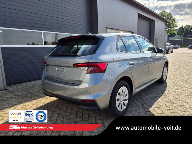 Skoda Fabia 1.0 TSI 95PS Selection 5-t&uuml;rig R&uuml;ckf.Kamera Parksensoren Sitzheizung Multifunktionslenkrad Klima Skoda-Radio Bluetooth Touchscreen Speedlimiter Nebelsch. Apple CarPlay + Android Auto 
