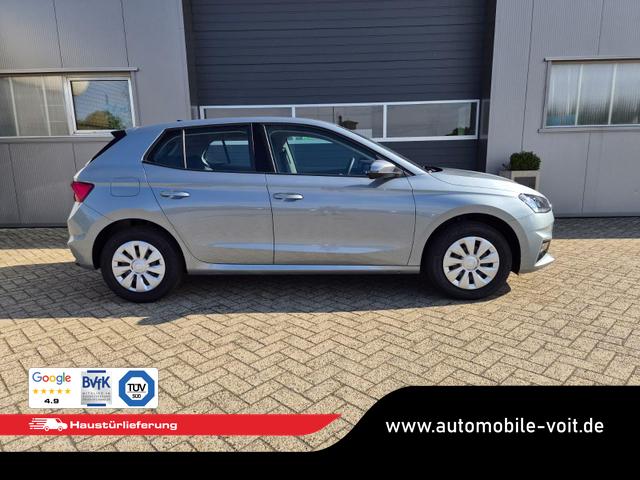 Skoda Fabia 1.0 TSI 95PS Selection 5-t&uuml;rig R&uuml;ckf.Kamera Parksensoren Sitzheizung Multifunktionslenkrad Klima Skoda-Radio Bluetooth Touchscreen Speedlimiter Nebelsch. Apple CarPlay + Android Auto 
