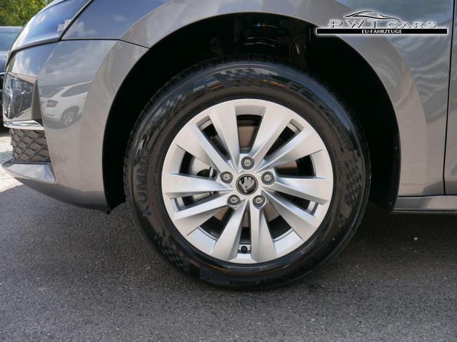 Skoda Octavia Combi Selection 2.0 TDI DSG *LED*PDC*NAVI*SHZ*AHK-SCHWENKBARE 16-ZOLL 