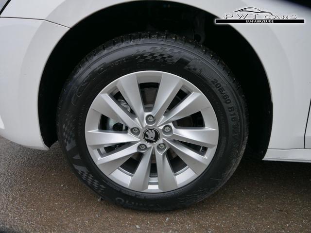 Skoda Octavia Combi Selection 2.0 TDI DSG Selection*PDC*LED*SHZ*TEMPOMAT*SMARTLINK*AHK-SCHWENKBAR 