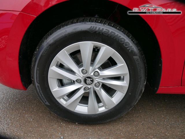 Skoda Octavia Combi Selection 2.0 TDI DSG Selection*ACC*NAVI*PDC*LED*SHZ*AHK-SCHWENKBAR*TEMPOMAT 