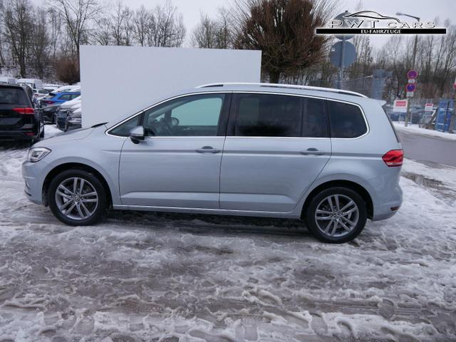 Volkswagen Touran Comfortline 1.5 TSI COMFORTLINE*ACC*NAVI*KESSY*3-ZONE KLIMAAUTOMATIK*RFK*WINTERPAKET* 