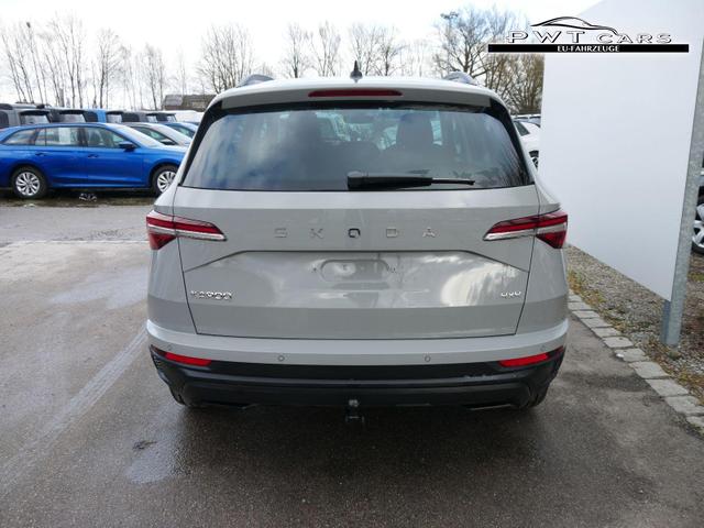 Skoda Karoq Selection 2.0 TDI DSG 4x4 4x4*AHK*TEMPOMAT*SMARTLINK*KLIMAAUTOMATIK*SHZ*LED 