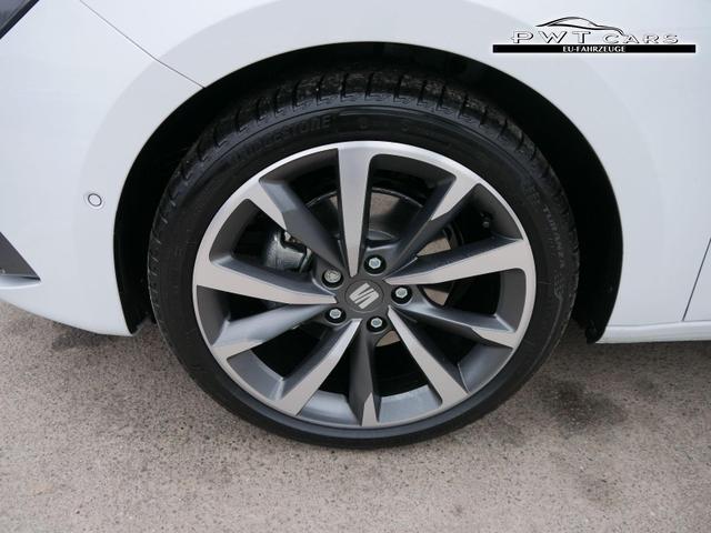 Seat Leon FR 2.0 TDI DSG*RFK*NAVI*TEMPOMAT*TRAVEL ASSIST* FULL LINK* KEYLESS-GO* 