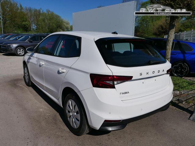 Skoda Fabia Selection 1.0 TSI DSG*NAVI-&Uuml;BER-SMARTLINK*LED*PDC-HI*SHZ*DAB*KLIMA 
