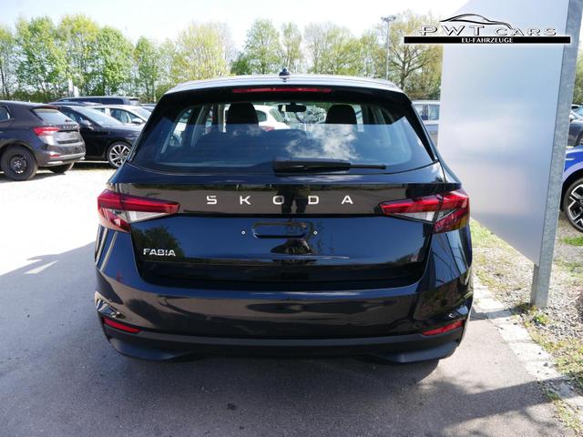 Skoda Fabia Selection 1.0 TSI *LED*PDC-HI*SMARTLINK*SHZ*BLUETOOTH*FRONT-ASSIST 