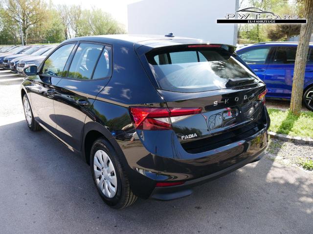 Skoda Fabia Selection 1.0 TSI *LED*PDC-HI*SMARTLINK*SHZ*BLUETOOTH*FRONT-ASSIST 