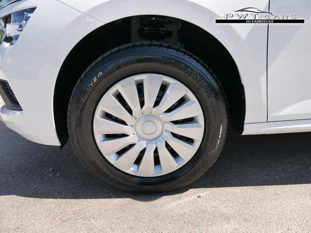 Skoda Kamiq Selection 1.0 TSI DSG*PDC-HINTEN*TEMPOMAT*SMARTLINK*SHZ*LED*KLIMAAUTOMATIK* 