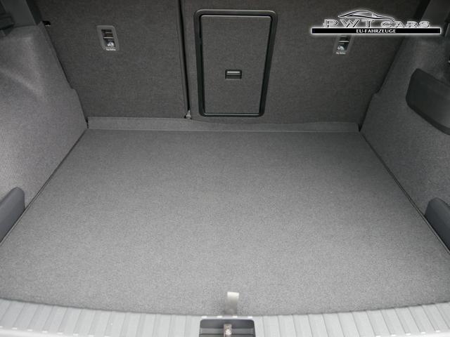 Skoda Karoq Sportline 2.0 TSI 4x4 DSG DSG*ACC*AHK-SCHWENKBAR*PDC-HINTEN*KESSY*LENKRADHEIZUNG* 