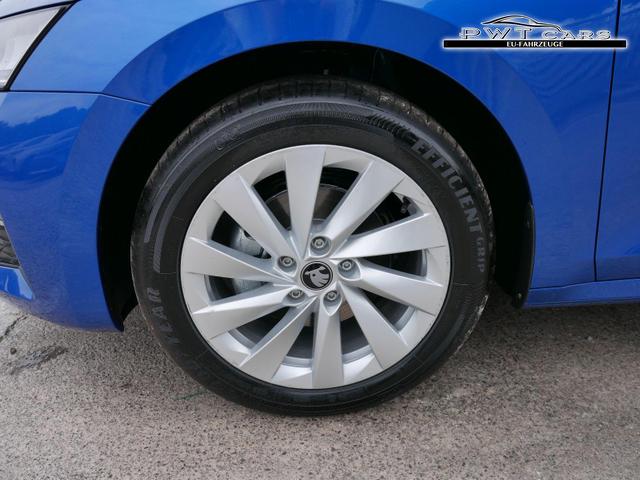 Skoda Octavia Combi Selection 2.0 TDI DSG*AHK-SCHWENKBAR*ACC*LED*PDC*SHZ*SMARTLINK 