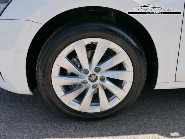 Skoda Octavia Combi Selection 2.0 TDI DSG*AHK-SCHWENKBAR*ACC*LED*PDC*SHZ*SMARTLINK 