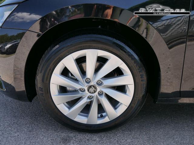 Skoda Octavia Combi Selection 2.0 TDI DSG*AHK-SCHWENKBAR*ACC*LED*PDC*SHZ*SMARTLINK 