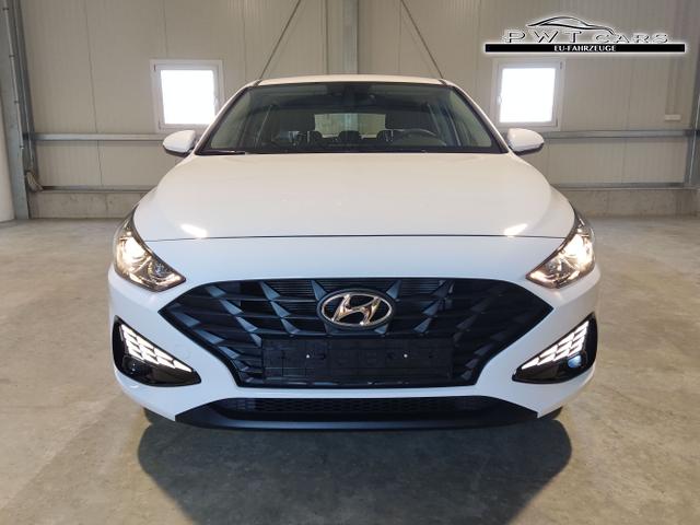 Hyundai / i30 / Weiß / / / 