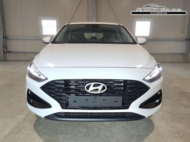 Hyundai / i30 Kombi / Weiß / / / , Beispielbilder, ggf. teilweise mit Sonderausstattung