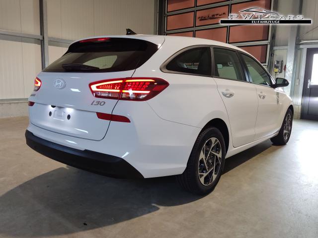 Hyundai / i30 Kombi / Weiß / / / , Beispielbilder, ggf. teilweise mit Sonderausstattung