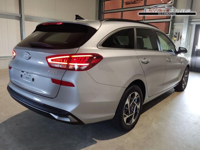 Hyundai / i30 Kombi / Silber / / / , Beispielbilder, ggf. teilweise mit Sonderausstattung